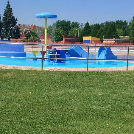 En El Orbigo 度假居 La Bañeza